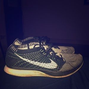 Nike Flyknit Racers